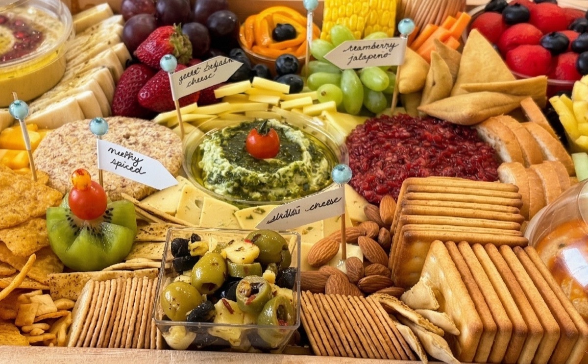 Grand platter closeup with pesto cheese
